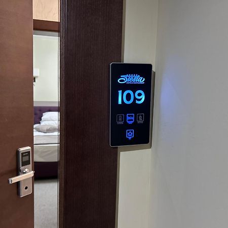 Hotel Siesta Uzice Ngoại thất bức ảnh