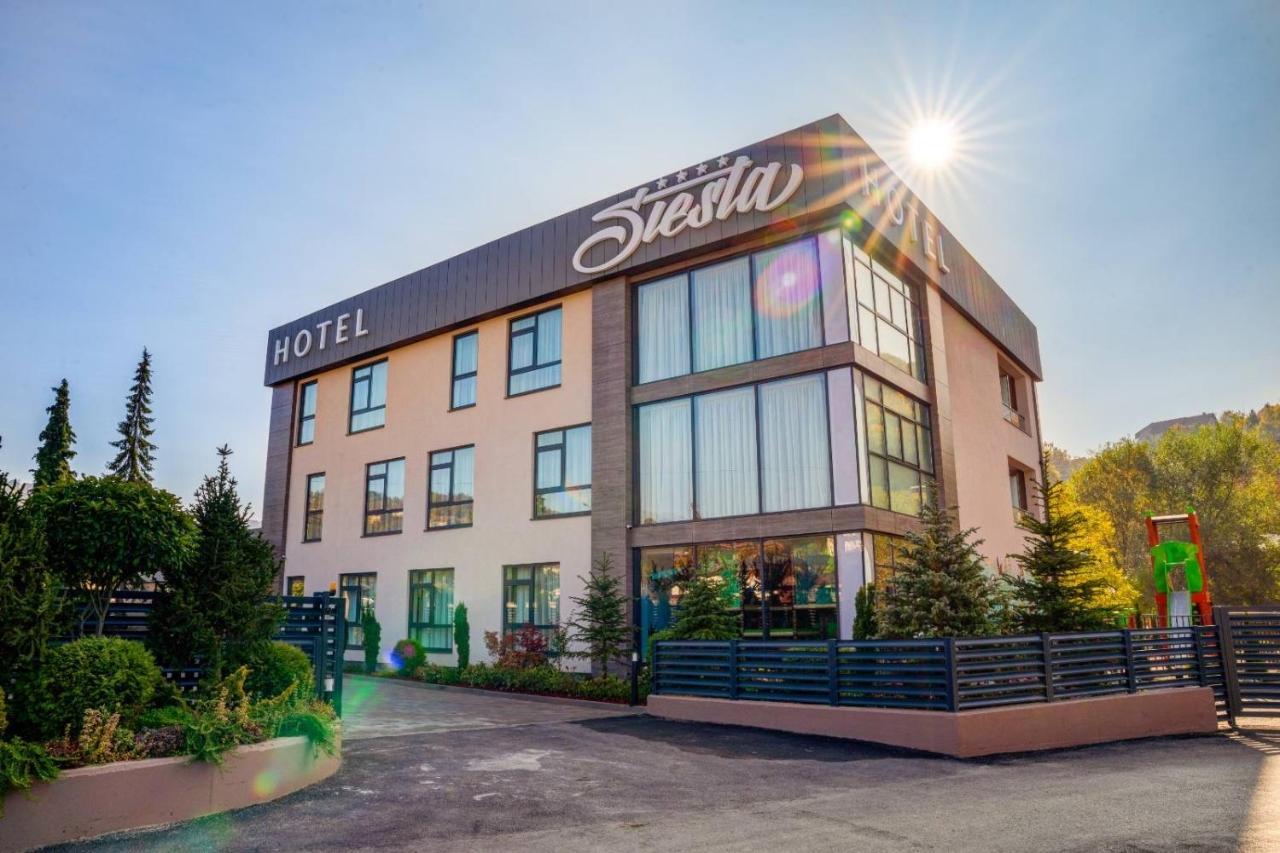 Hotel Siesta Uzice Ngoại thất bức ảnh