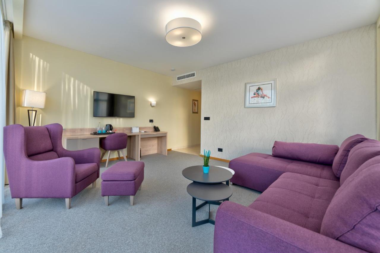 Hotel Siesta Uzice Ngoại thất bức ảnh