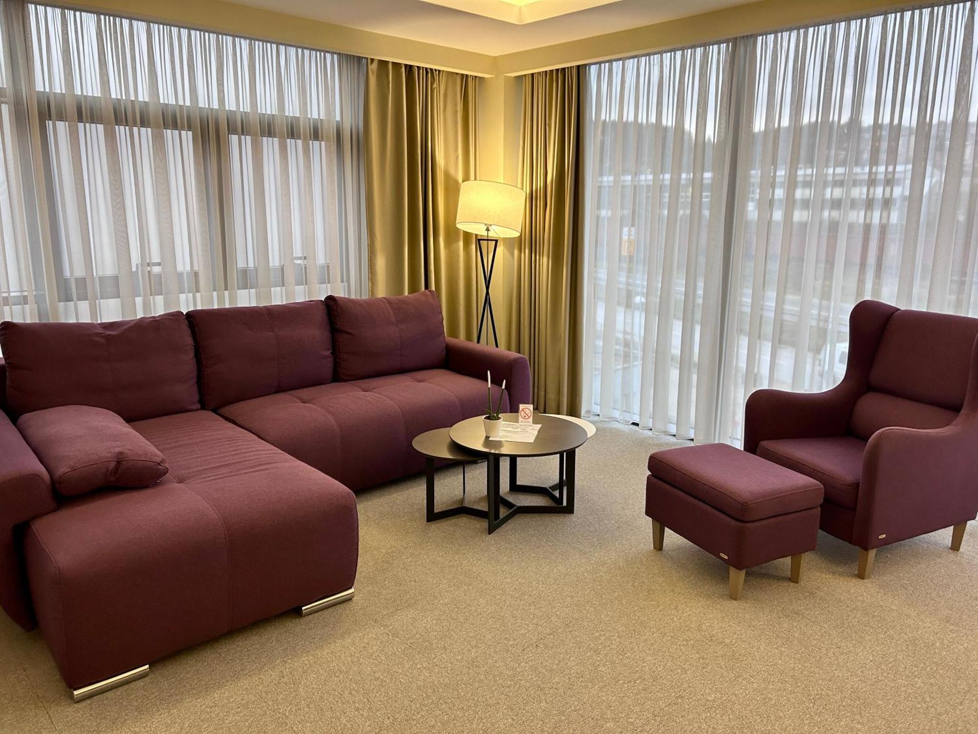 Hotel Siesta Uzice Ngoại thất bức ảnh