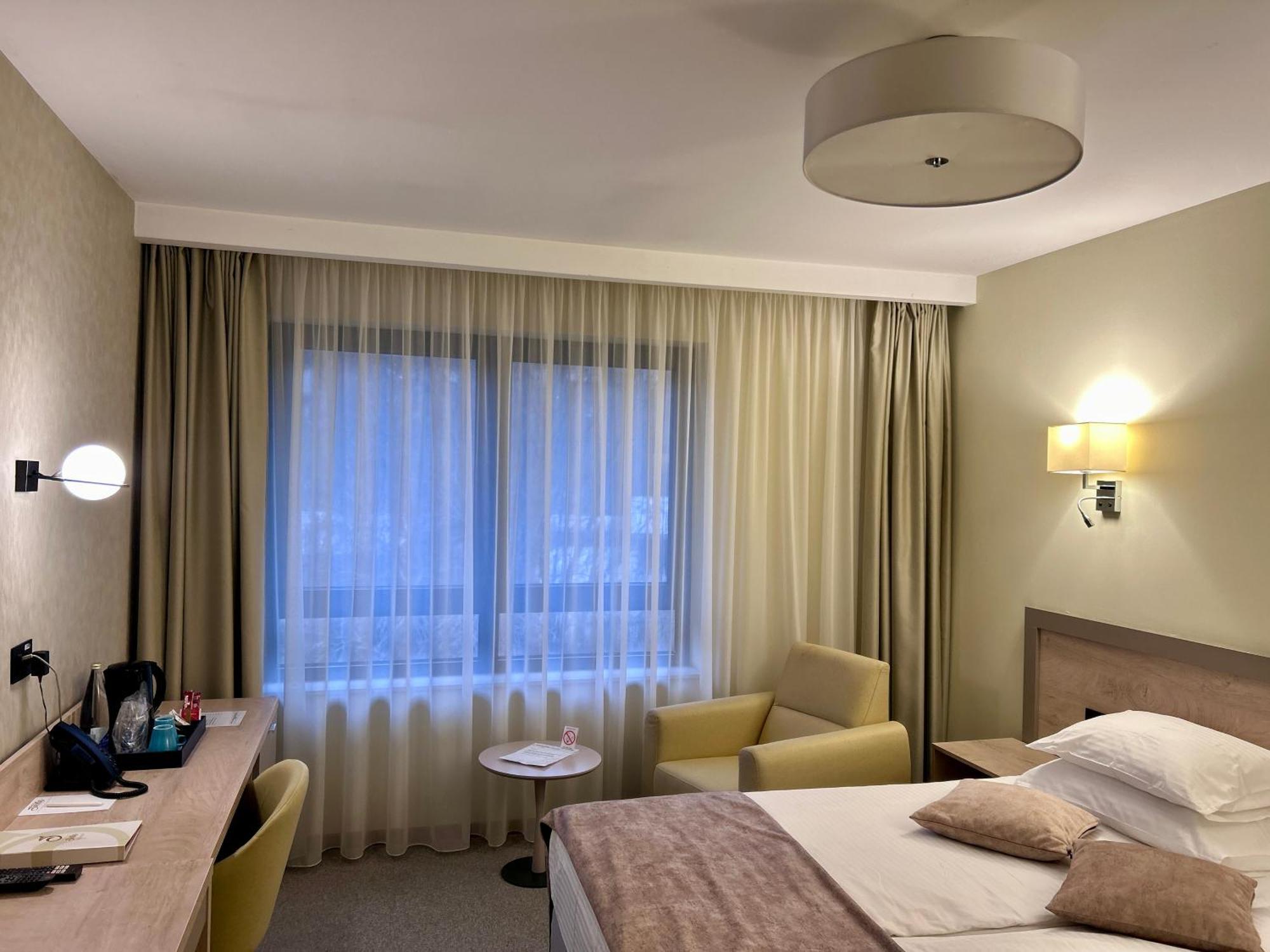 Hotel Siesta Uzice Ngoại thất bức ảnh